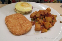 1900-pf-j-breakfast-plate-1