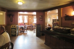 col-harb-house-inside-2