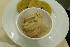 cp-din-yogurt.cookie-plate