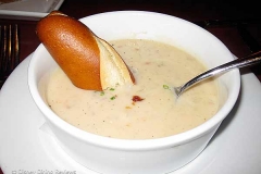 le-cellier-pretzel-in-soup