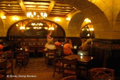 le-cellier-seating-back