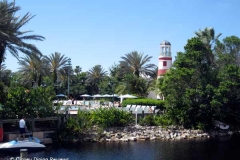 olivias-okw-pool-lighthouse
