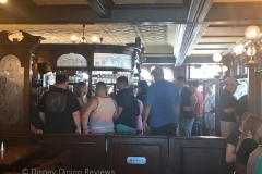 rose-and-crown-bar