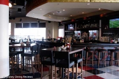 splitsville-upstairs-bar