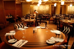 the-wave-restaurant-entrance