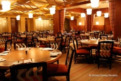 the-wave-restaurant-right-side