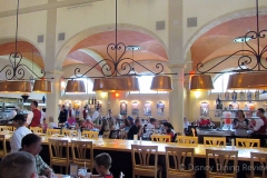 via-napoli-long-table