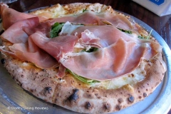 via-pros-pizza-close-up